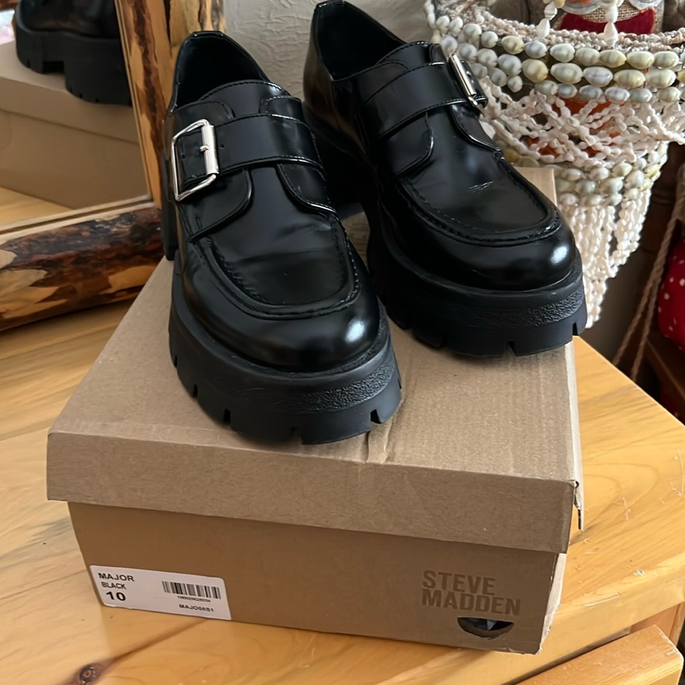 *WEEKEND SALE* Steve Madden Major loafers (chunky platform loafers)